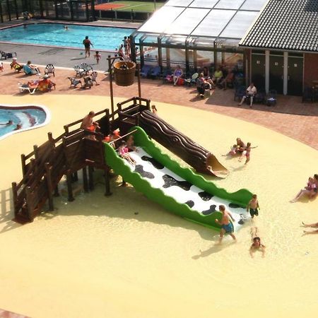 Lodge 4 personen camping de Molenhof Reutum Esterno foto