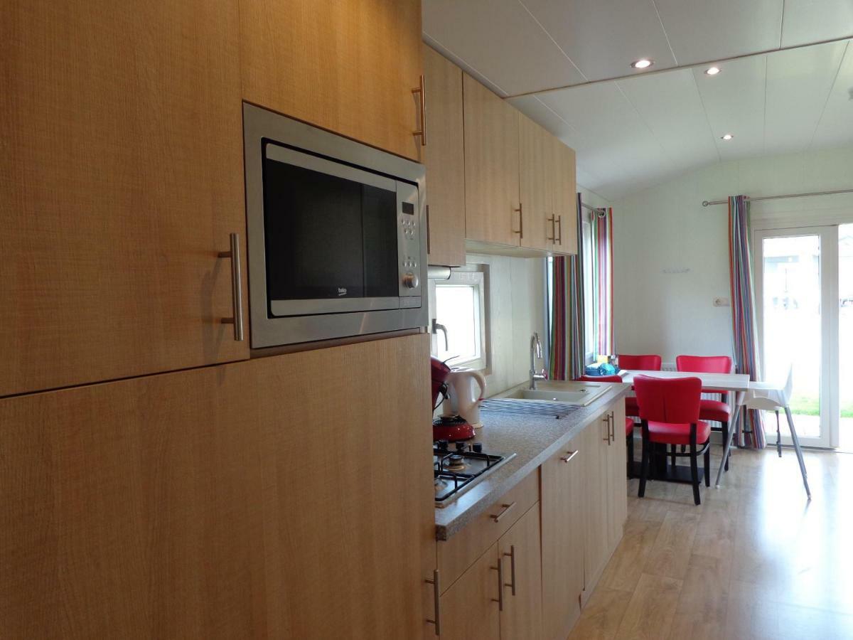 Lodge 4 personen camping de Molenhof Reutum Esterno foto