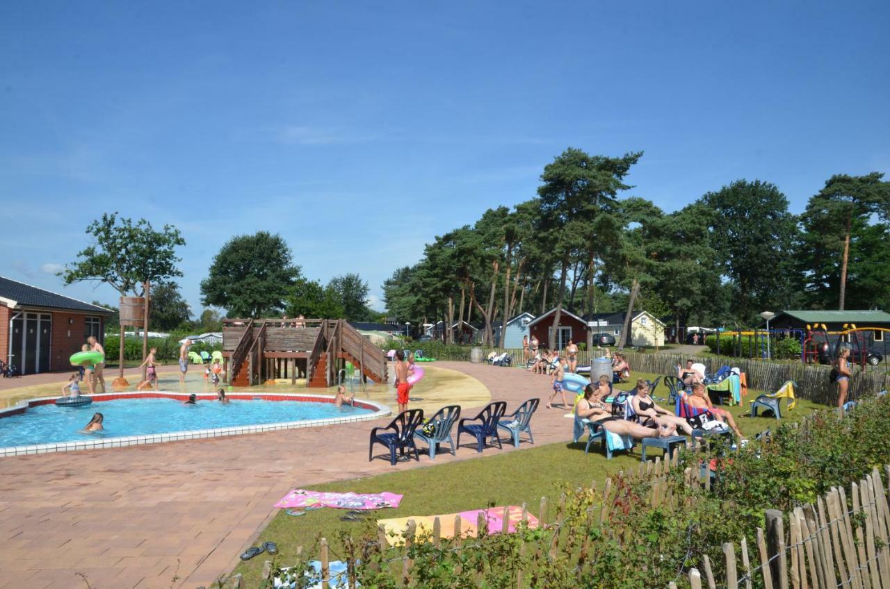 Lodge 4 personen camping de Molenhof Reutum Esterno foto